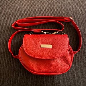 2 IN 1 MINI CROSSBODY BAG TO A BELT BAG